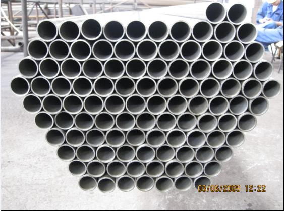El acero con poco carbono retirado a frío inconsútil oye precio de los tubos del cambiador y de los tubos del condensador