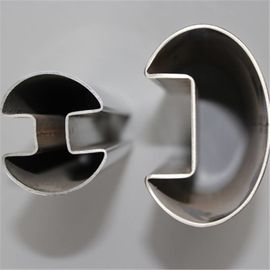 Un buen precio. Decorativo soldada con autógena A554 inoxidable del tubo ASTM del acero de la sola ranura oval en línea