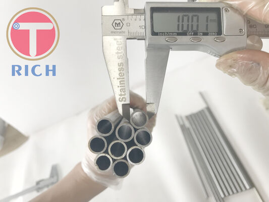 Un buen precio. Tubo sin soldadura de acero de carbono de la ronda OD5MM de E355 En10305 para los cojinetes de bolas en línea
