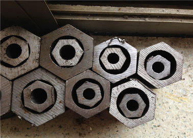 Un buen precio. Secundario no- inconsútil retirado a frío modificada para requisitos particulares del tubo de acero hexagonal de Astm A106 en línea