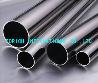 Un buen precio. Tubo soldado con autógena inconsútil TP304, TP304L, TP316, TP316L del acero inoxidable de ASTM A270 50m m en línea
