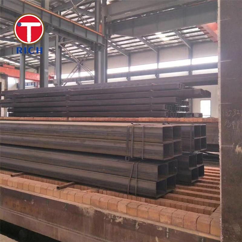 ASTM A500 Grado A tubo de acero soldado galvanizado tubo hueco cuadrado negro soldado para la construcción