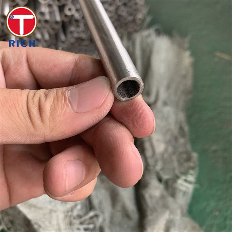 Superficie pulida ASTM A213 Tubo de acero sin costura estándar con 3,2-127 mm OD para caldera y intercambiador de calor