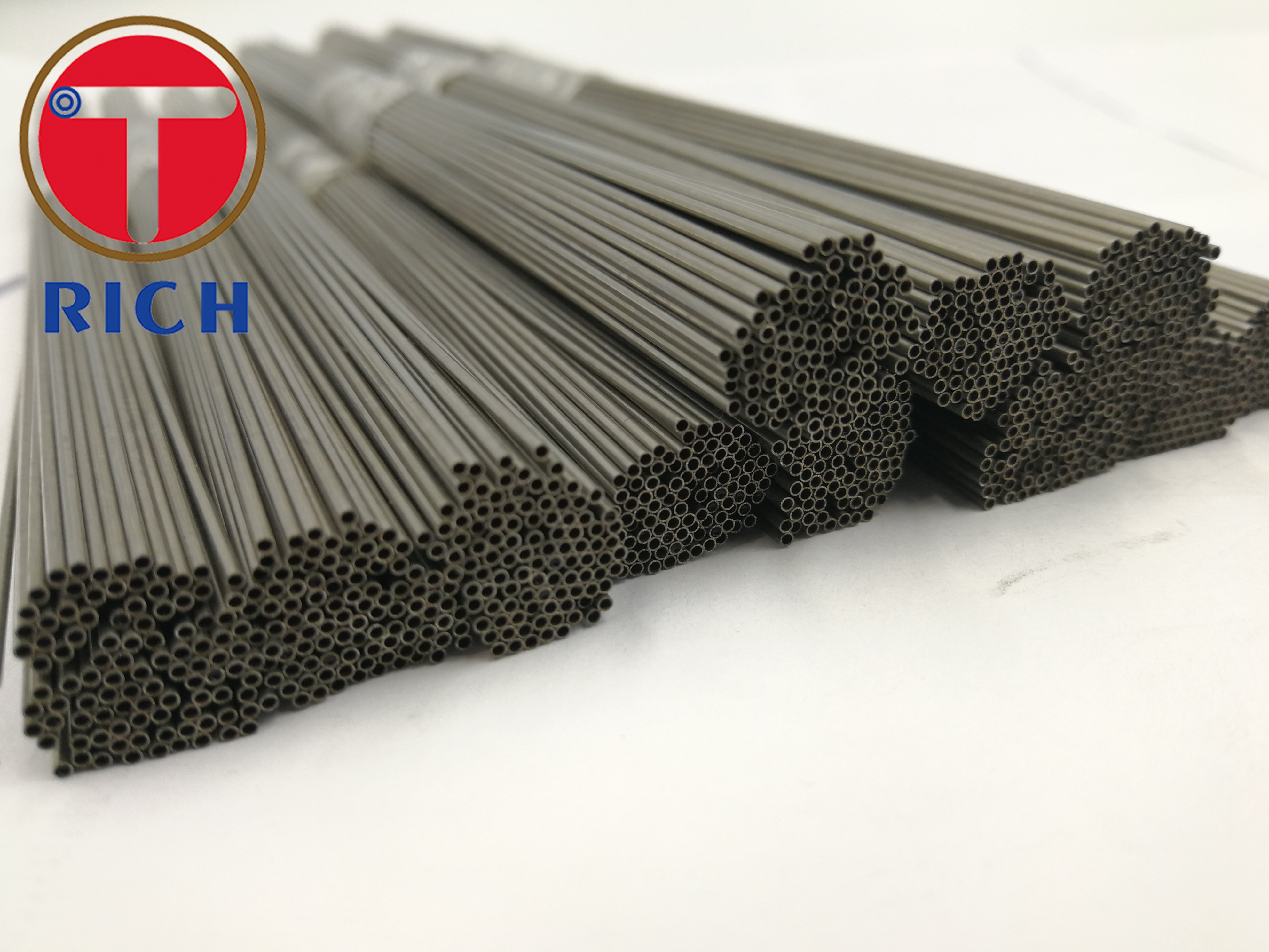 Tubería de acero de recocido brillante inconsútil soldada con autógena 316Ti 321 2205 de la precisión 1