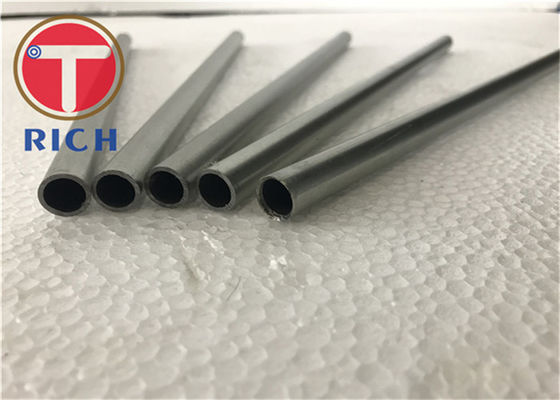 Un buen precio. Bajos tubos soldados con autógena inconsútiles del acero de carbono de la temperatura ASTM A334 Gr.1 Gr.6 en línea