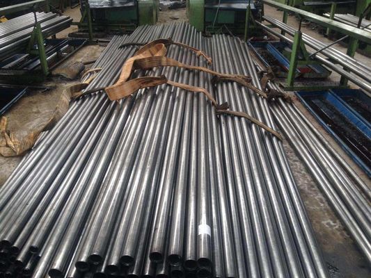 Un buen precio. Grueso inconsútil en frío del tubo de acero 3.5m m de la precisión de laminado en caliente del GB en línea