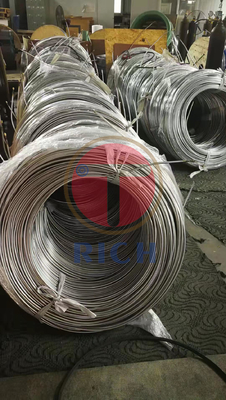 Un buen precio. Tubo de recocido brillante 304 de la bobina del cambiador de calor 316 347 8825 en línea