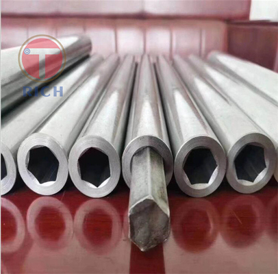Un buen precio. Perfiles formados especiales de la precisión SA209 de la tubería interna oval del hex. en línea